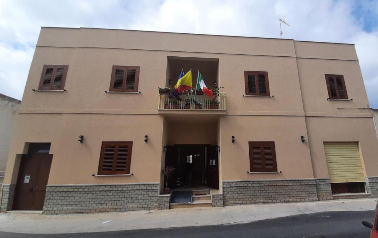 Albergo Bouganville Favignana Kültér fotó